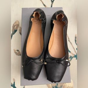 Brand new beautiful ballet flats, super comfortable